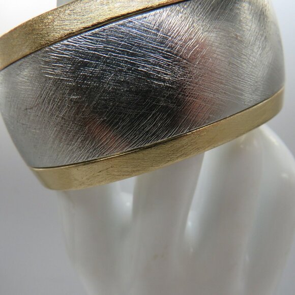 Vintage Bracelet Brushed Silver Gold Tone Hinged Cuff Clamper Bracelet - Picture 9 of 11